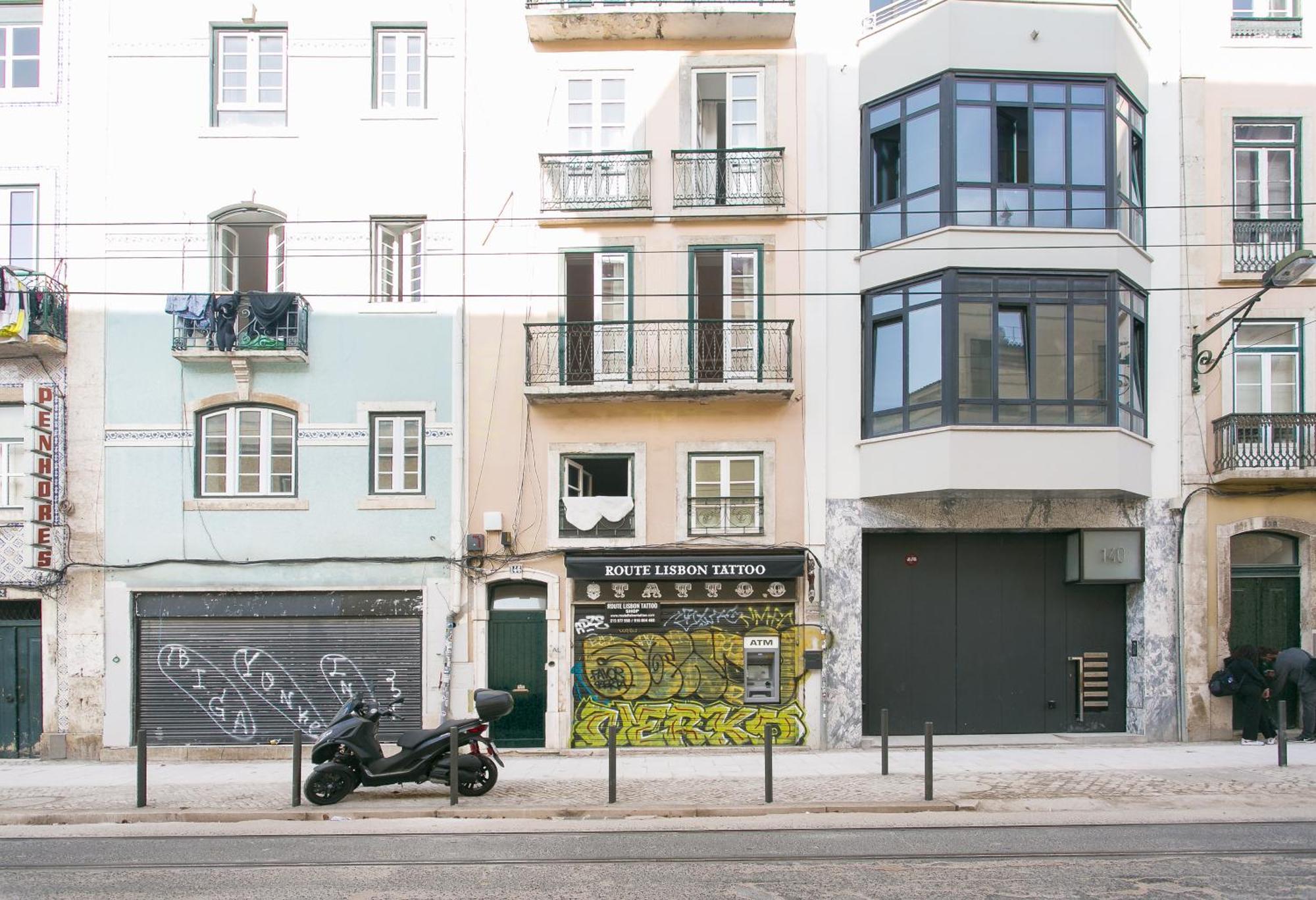 Cozy Apartment In Amazing Location! Lisboa Exterior foto