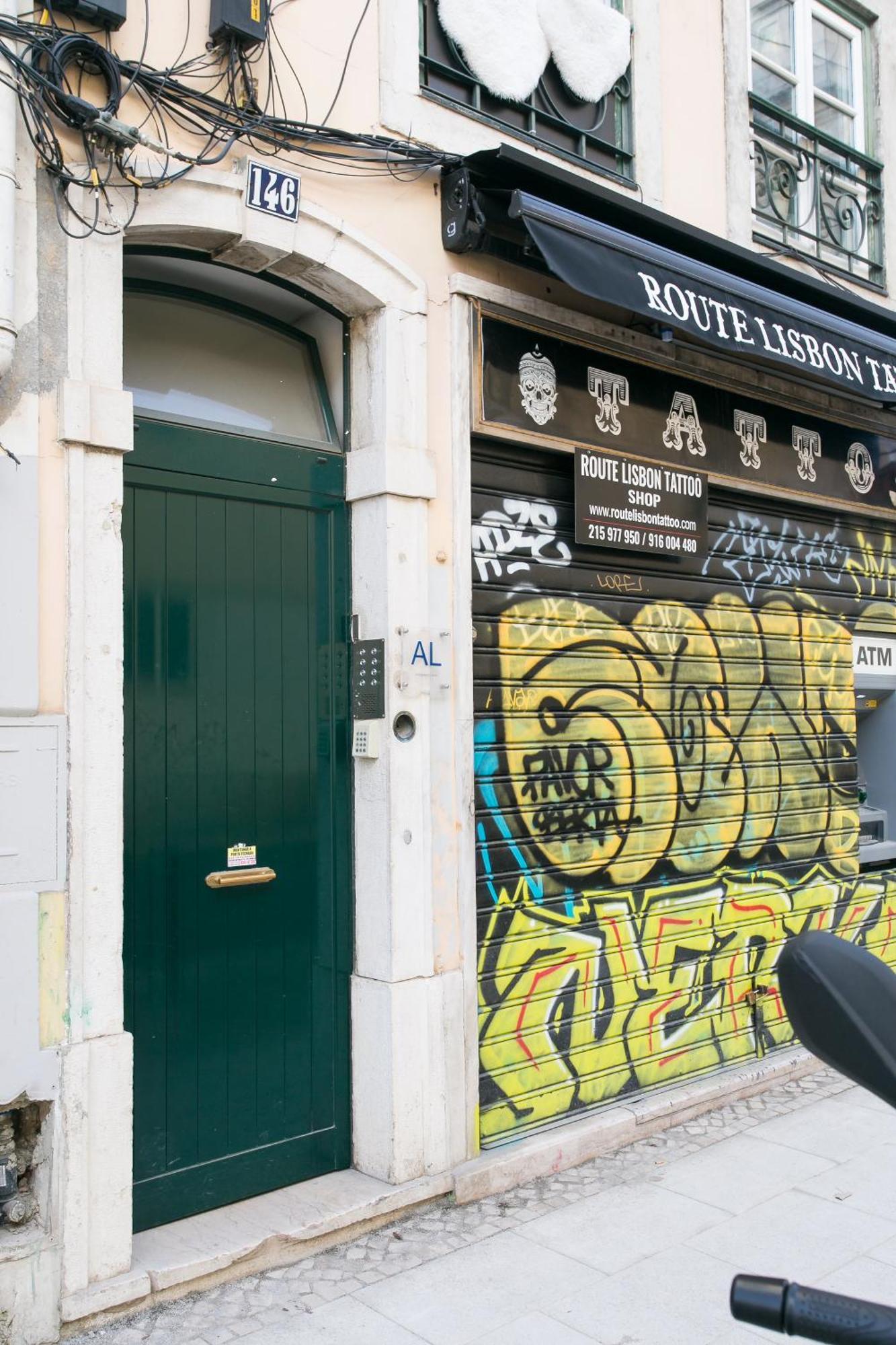 Cozy Apartment In Amazing Location! Lisboa Exterior foto